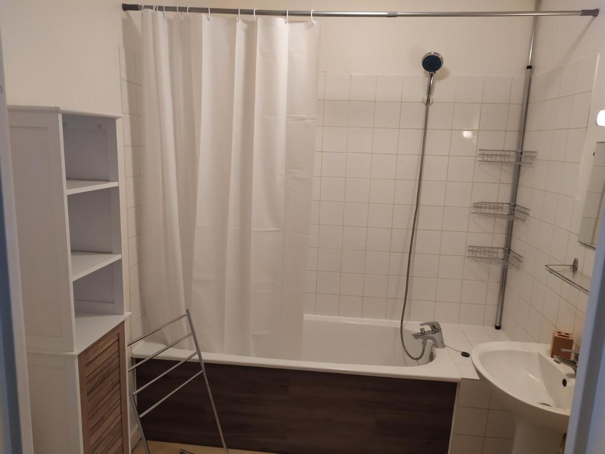 T2Bis Cosy Avec 6 Couchages - 100M De La Mer La Rochelle  Luaran gambar